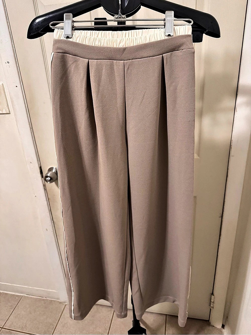 Mayoral cream & tan wide leg pants with elastic waistband, size 10